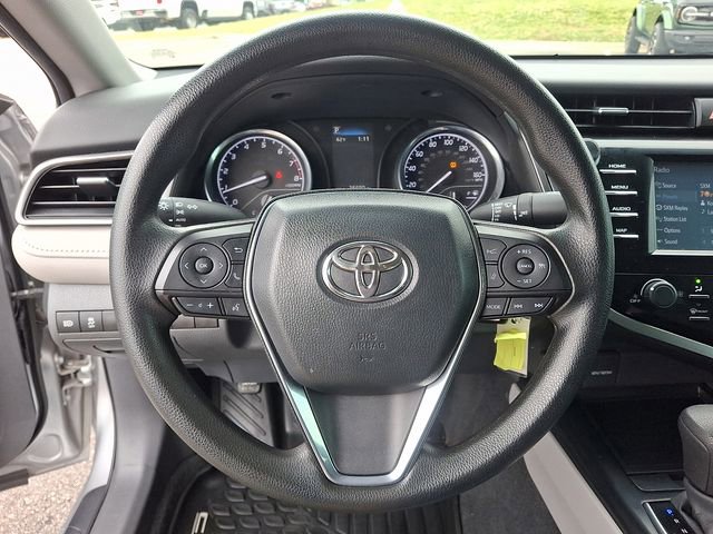 Used 2020 Toyota Camry LE FWD image 14