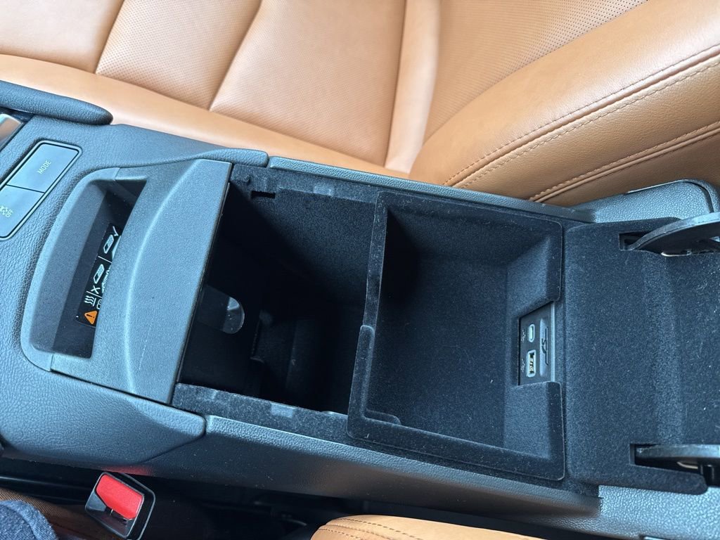 Used 2025 Cadillac XT5 Premium Luxury image 31