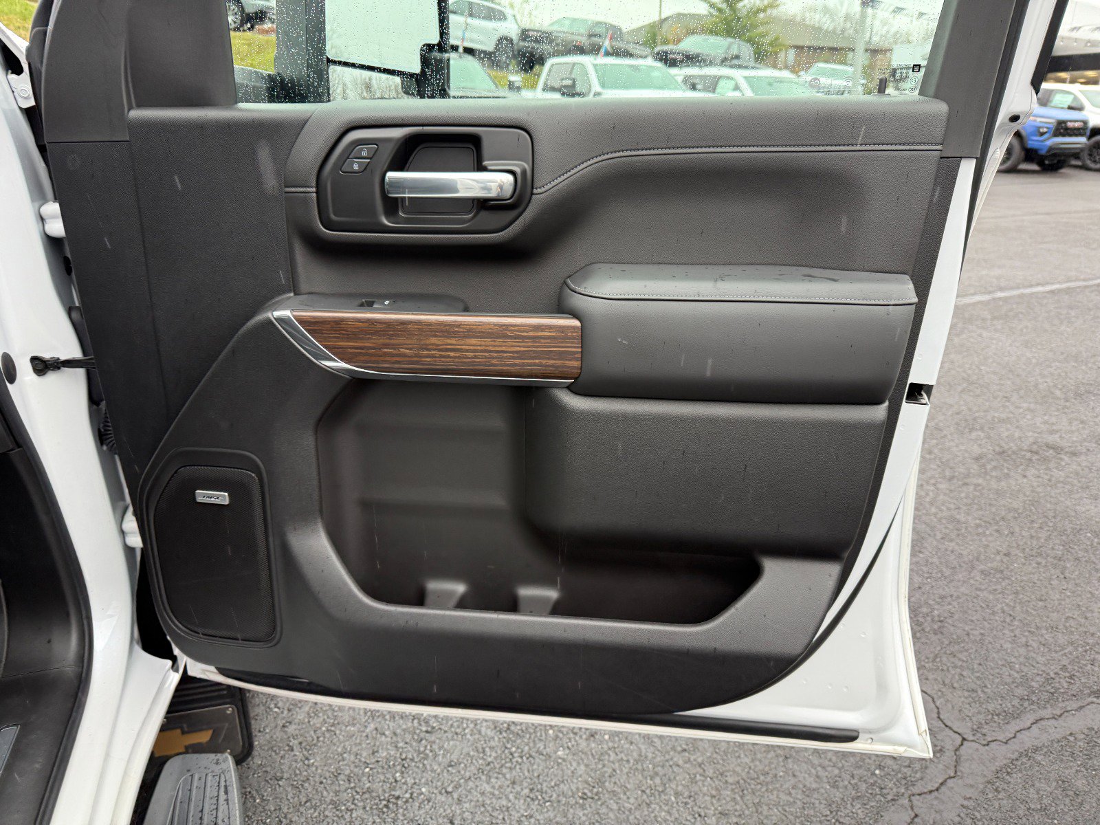 Used 2022 Chevrolet Silverado 2500 High Country w/ Z71 Off-Road Package image 25