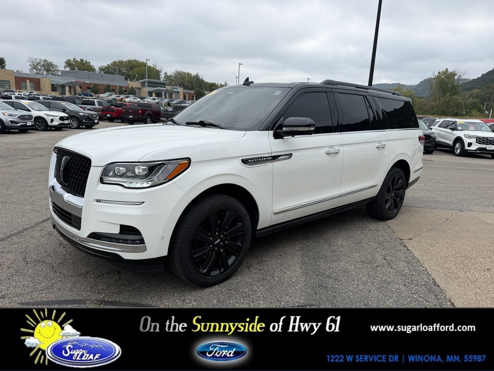 Used 2024 Lincoln Navigator L Black Label AWD/4WD image 1