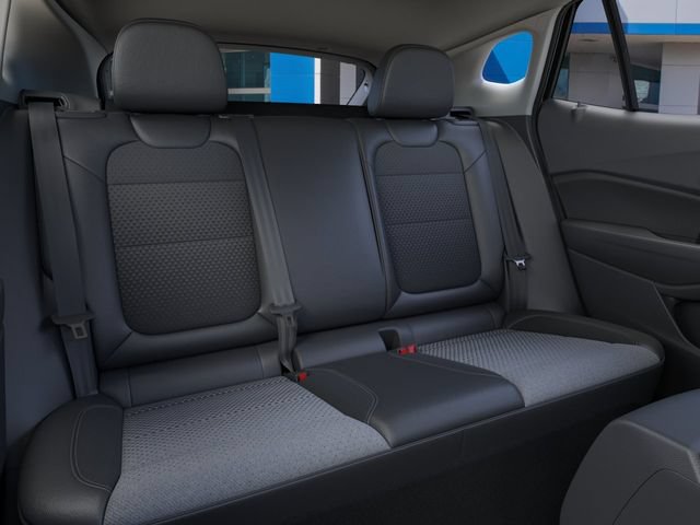 New 2026 Chevrolet Trax LT w/ Sunroof Package FWD image 17