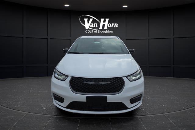 New 2026 Chrysler Pacifica Select image 13