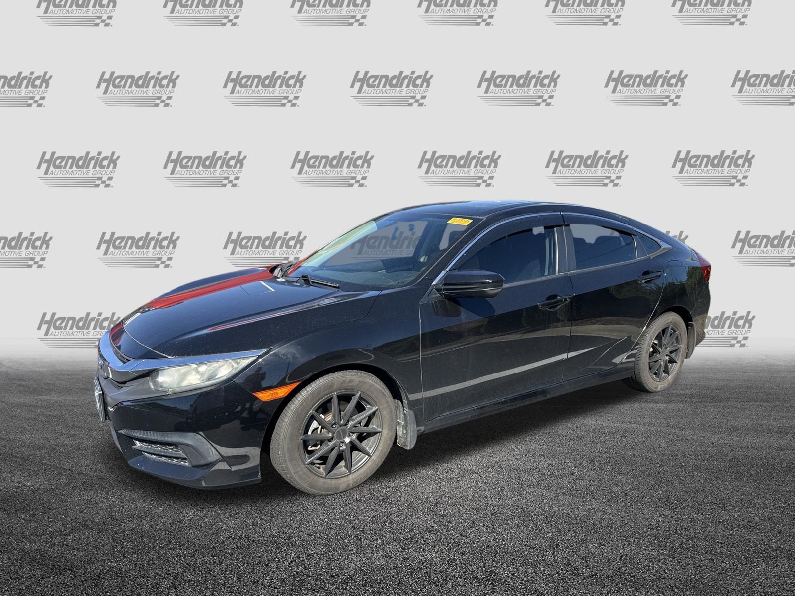 Used 2018 Honda Civic EX image 5