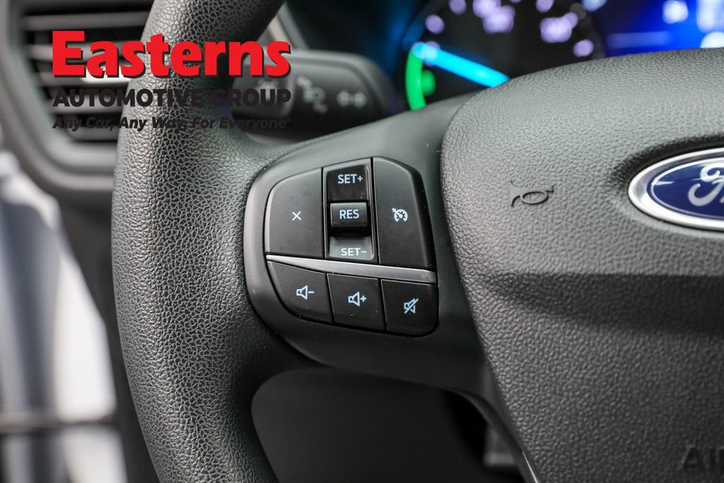 Used 2022 Ford Escape SE image 15
