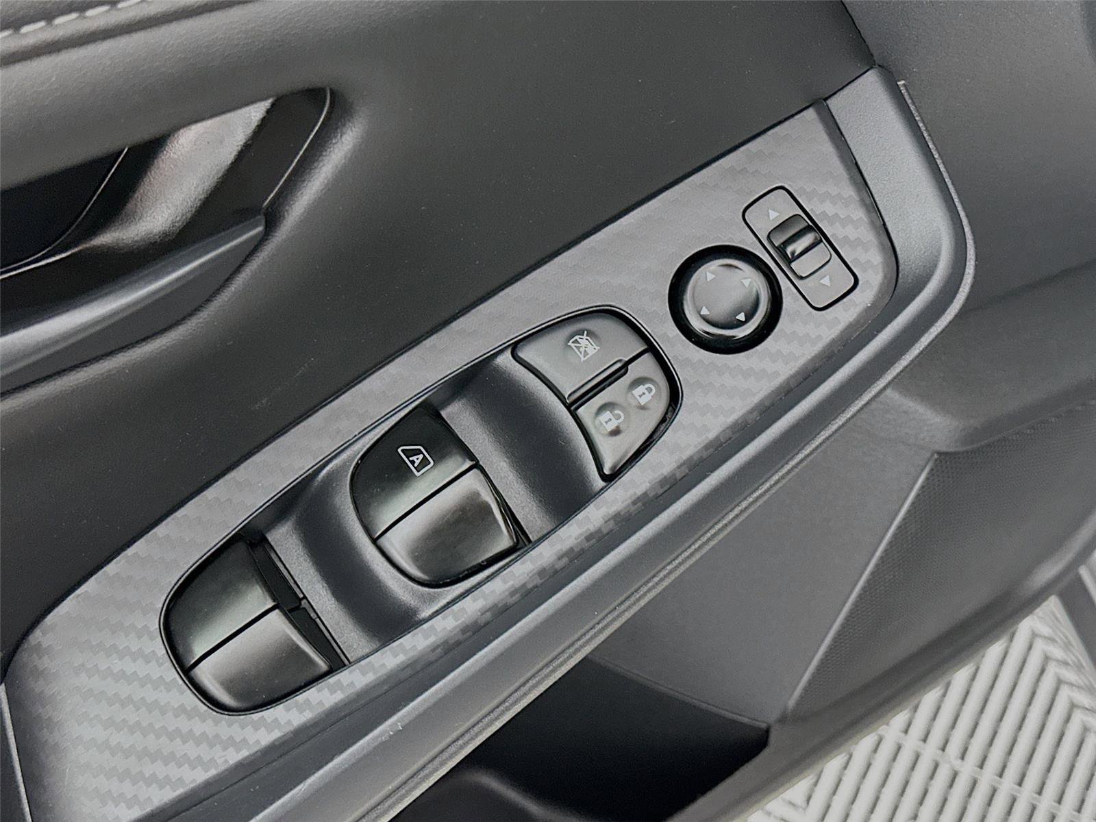 Used 2024 Nissan Sentra S image 18