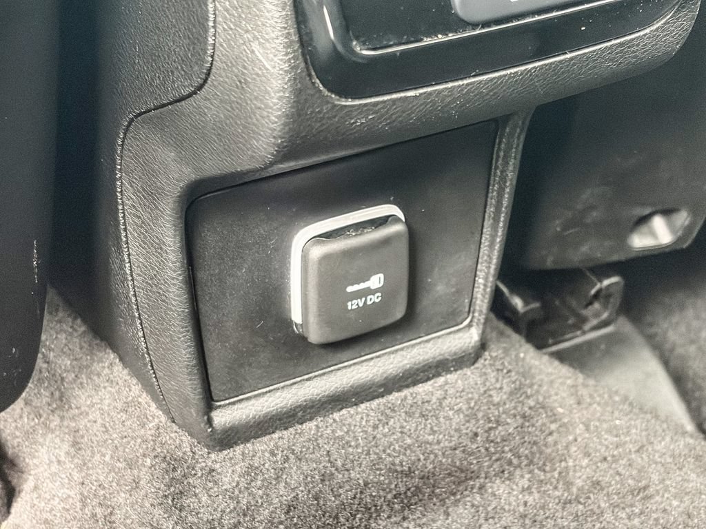 Used 2022 Jeep Compass Latitude FWD image 23
