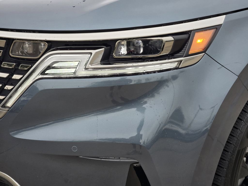 Used 2024 Kia Carnival SX Prestige image 15