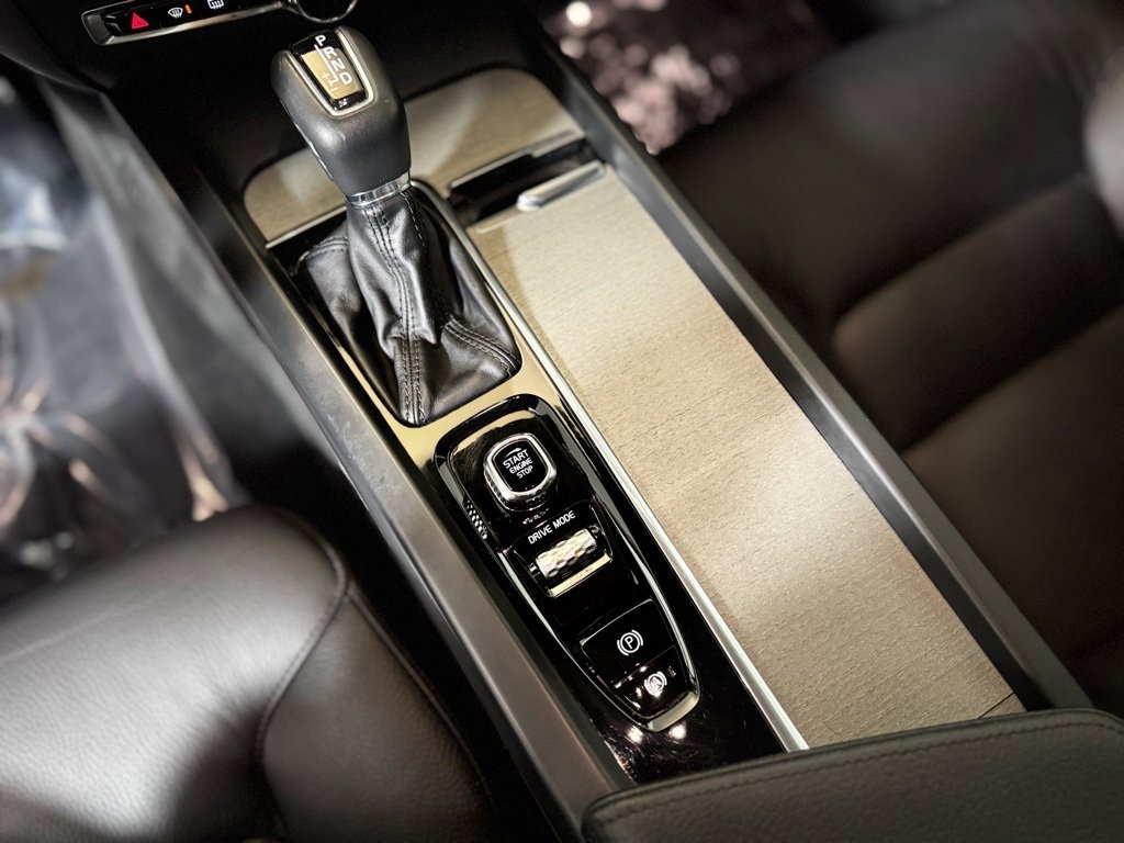 Used 2021 Volvo V60 T5 Cross Country w/ Climate Package image 17