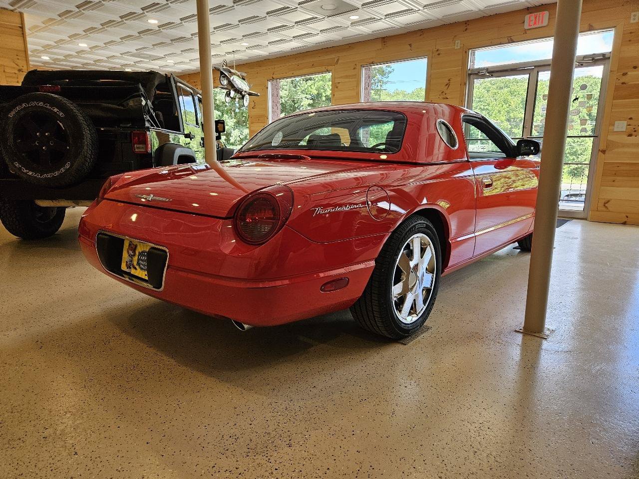 Used 2004 Ford Thunderbird RWD image 28