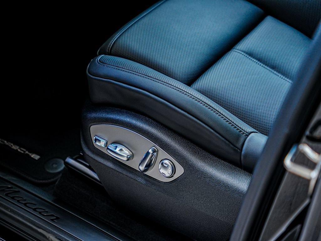 New 2026 Porsche Macan AWD/4WD image 25