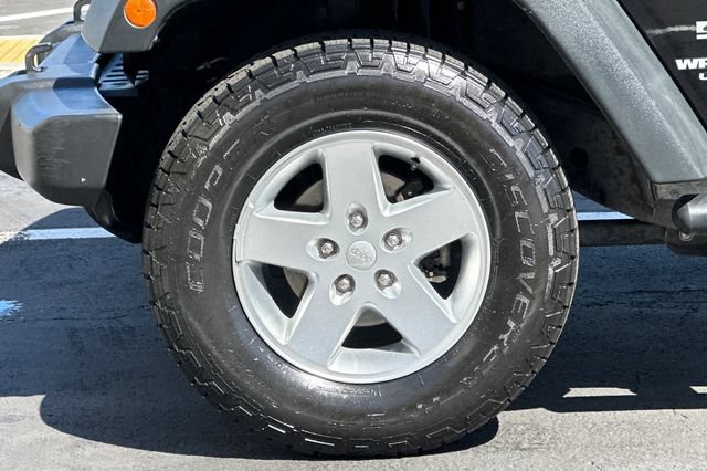 Used 2015 Jeep Wrangler Unlimited Sport w/ Quick Order Package 24S AWD/4WD image 30