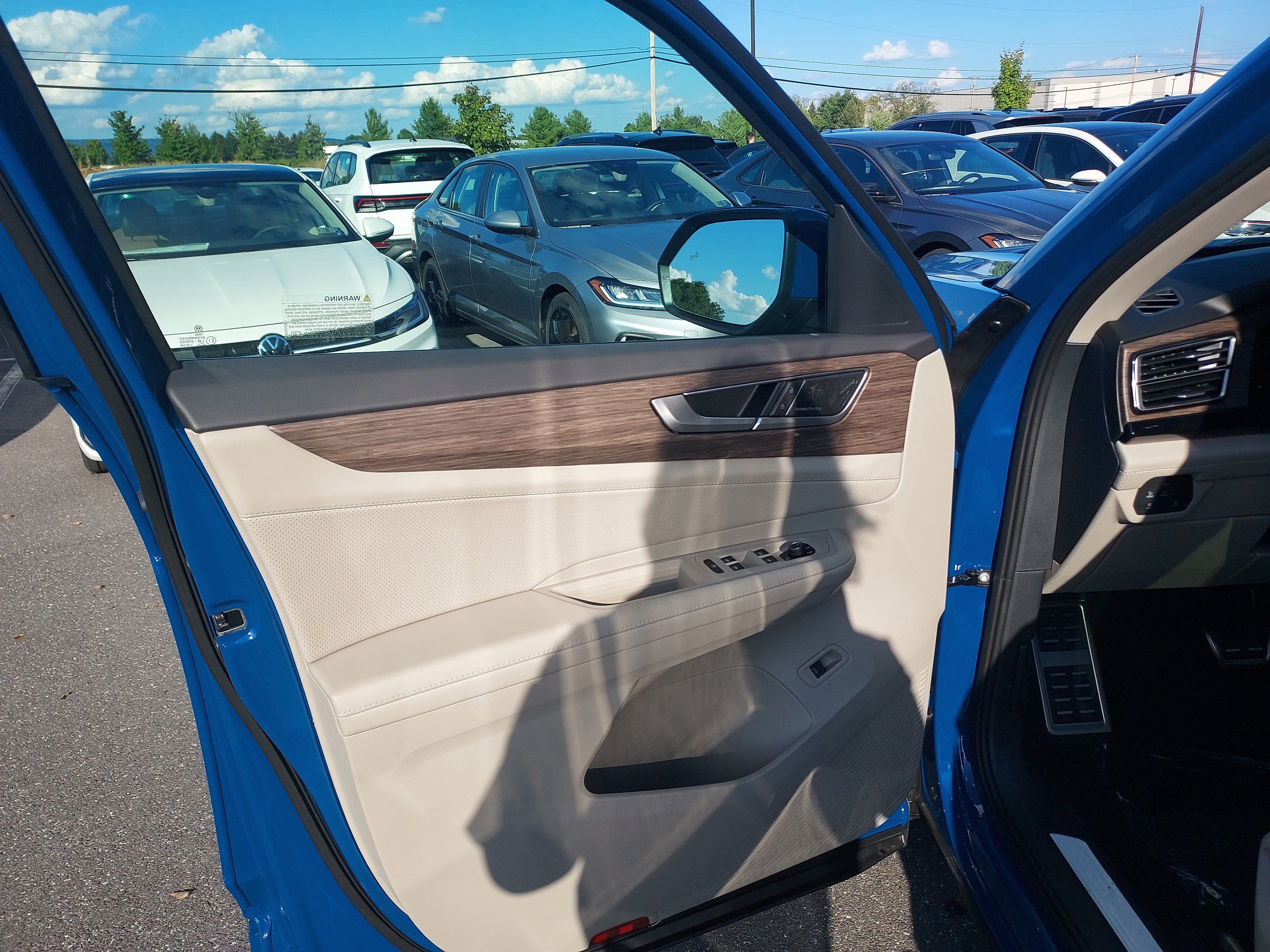 New 2026 Volkswagen Atlas SEL Premium R-Line image 13