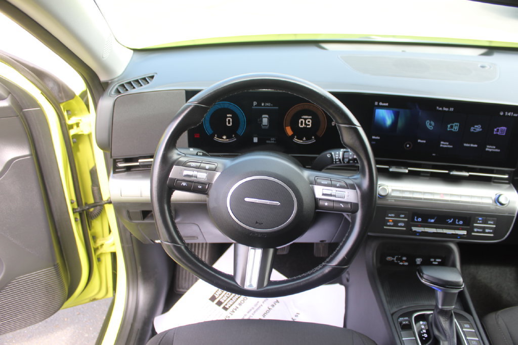 Used 2024 Hyundai Kona SEL FWD image 16