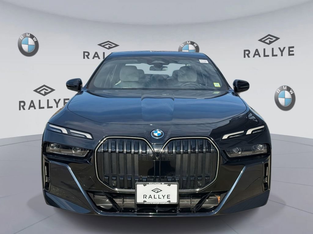 Certified 2025 BMW i7 eDrive50 w/ M Sport Package image 2