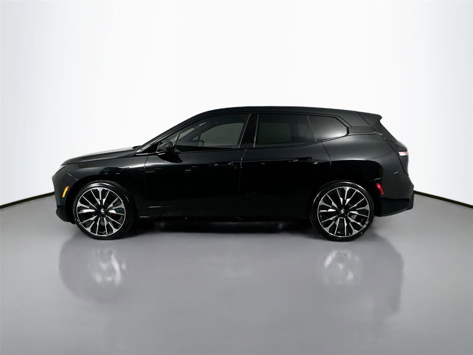 New 2026 BMW iX xDrive60 w/ M Sport Package AWD/4WD image 8