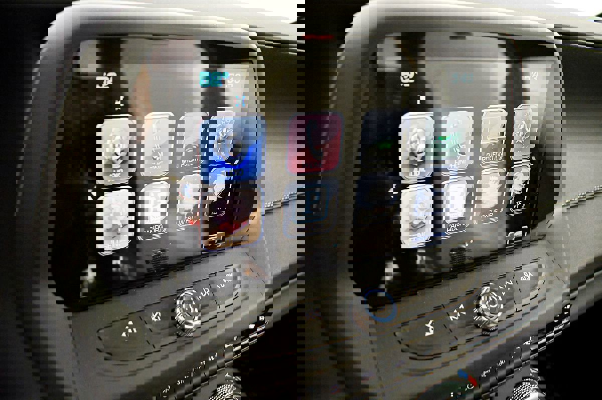 Used 2017 Chevrolet Camaro SS w/ LPO, Ground Effects Package image 28