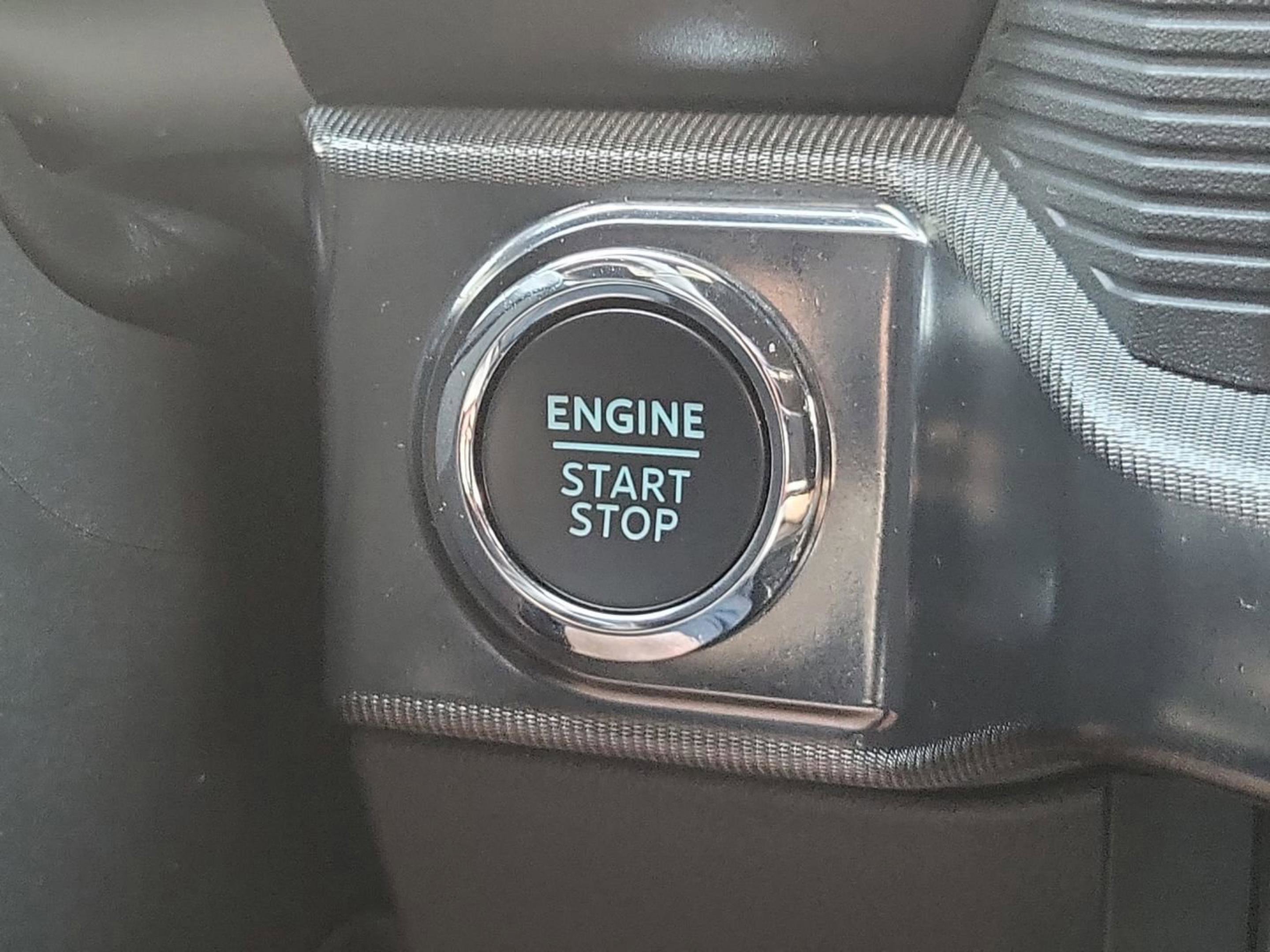 Used 2025 Ford F150 Raptor image 32