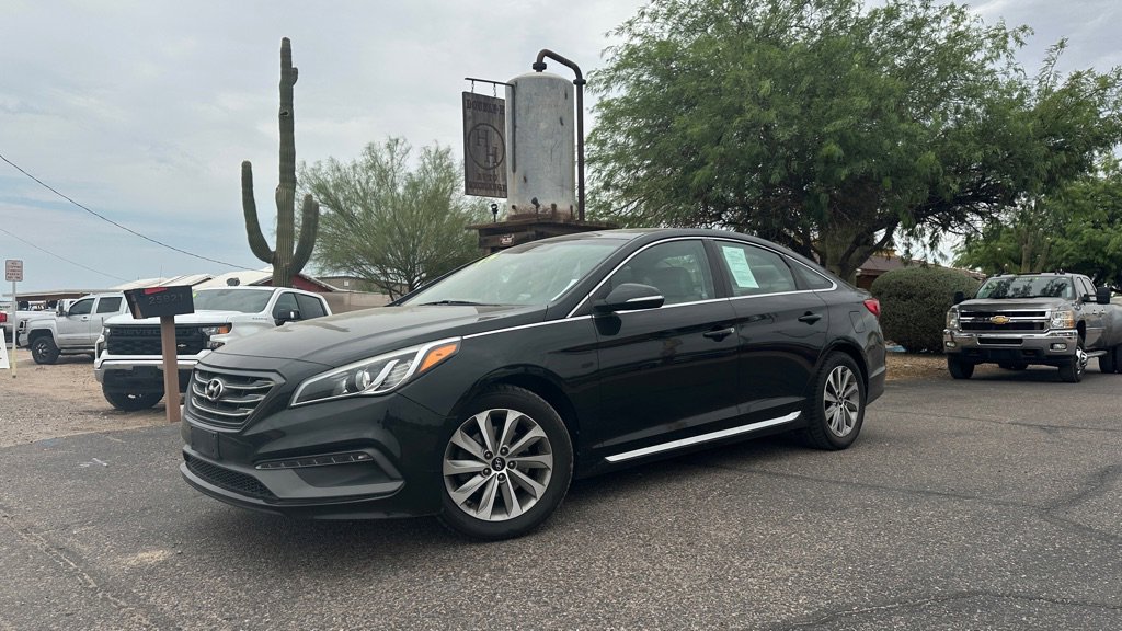 Used 2015 Hyundai Sonata Sport image 1
