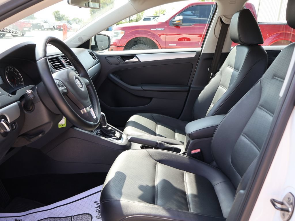 Used 2014 Volkswagen Jetta SE FWD image 21