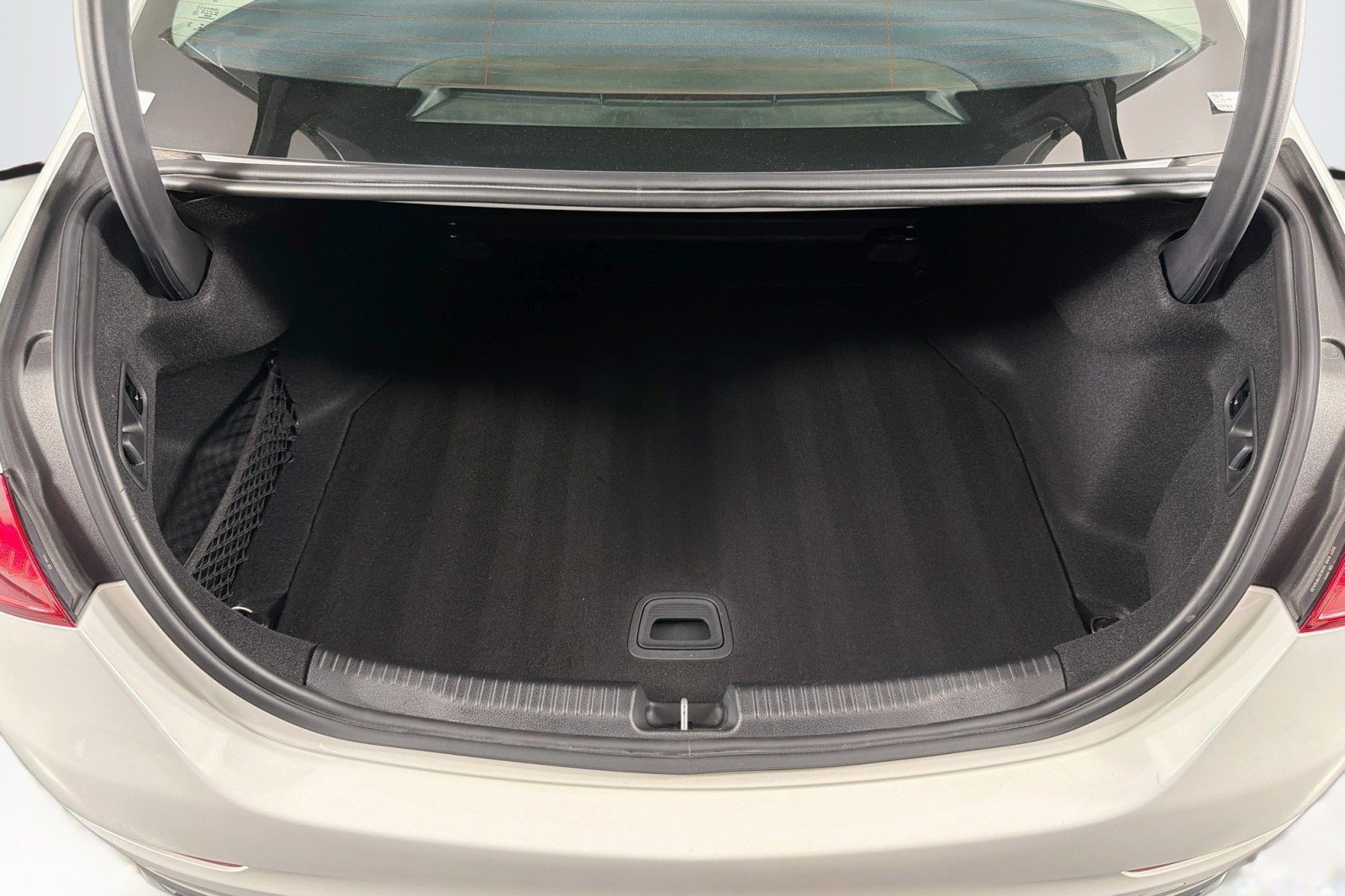 Used 2022 Mercedes-Benz C 300 Sedan image 23