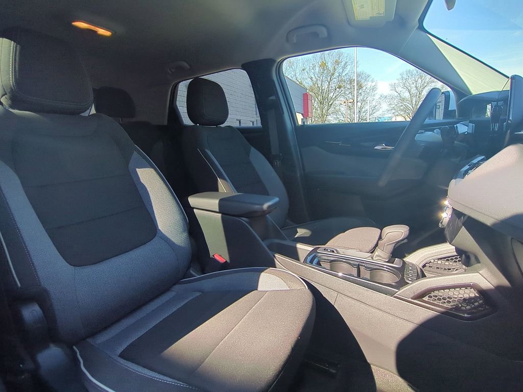 Used 2025 Chevrolet TrailBlazer LT image 30