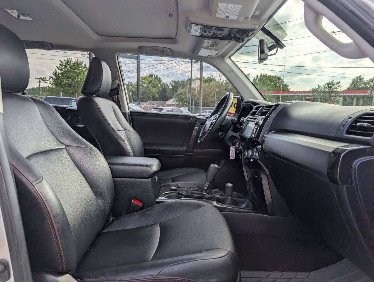 Used 2015 Toyota 4Runner Trail Premium AWD/4WD image 26