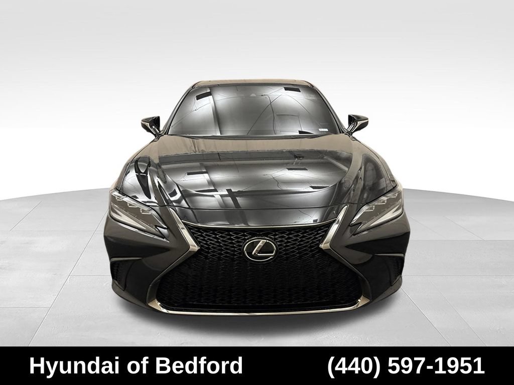 Used 2024 Lexus ES 350 F Sport w/ Accessory Package (Z2) FWD image 2