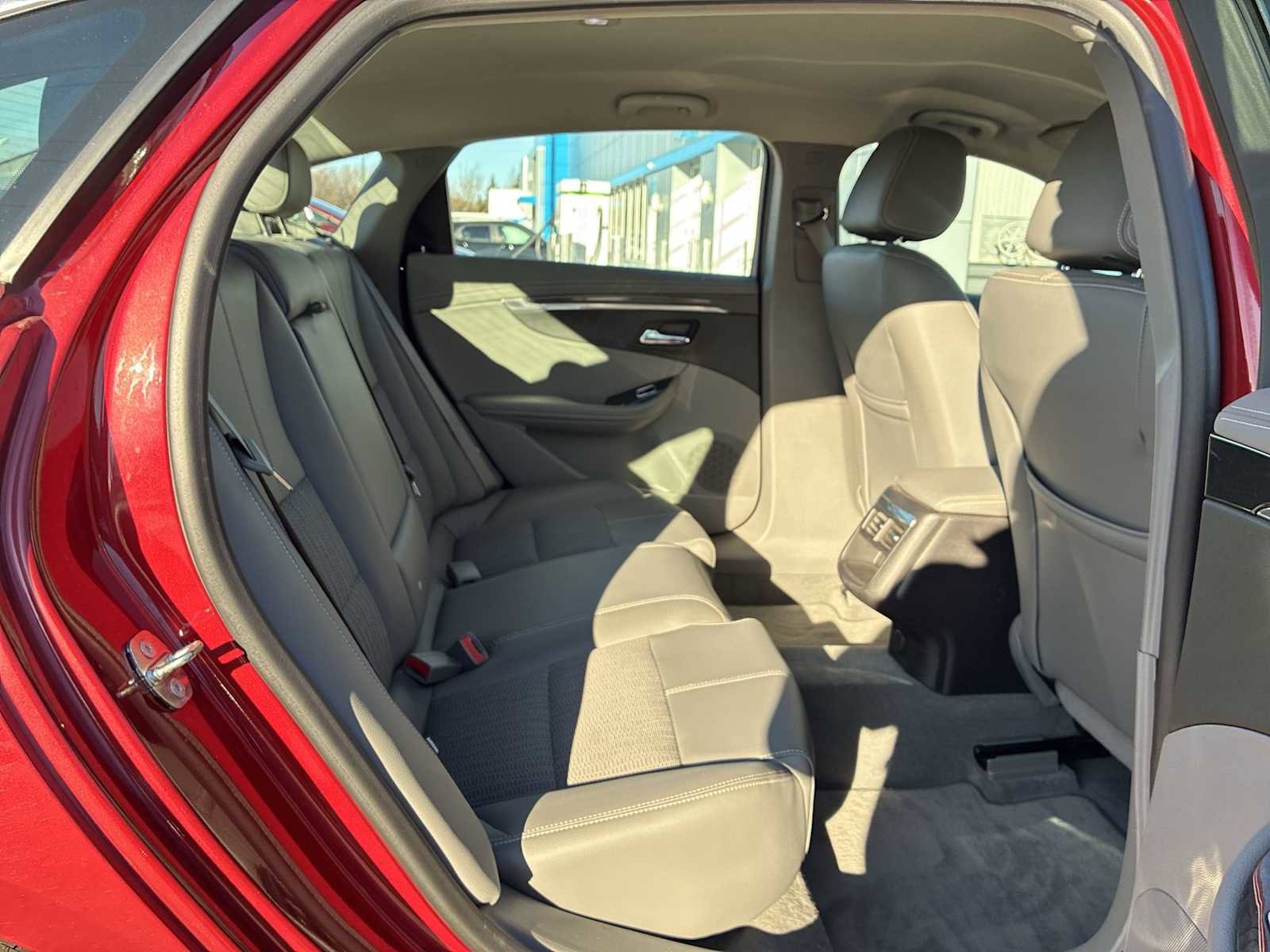 Certified 2015 Chevrolet Impala LT w/ Convenience Package image 31