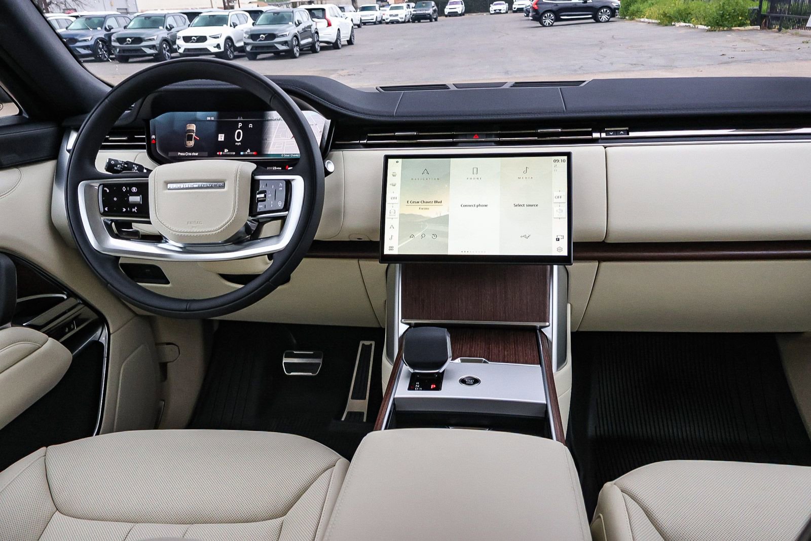 New 2026 Land Rover Range Rover SE image 22