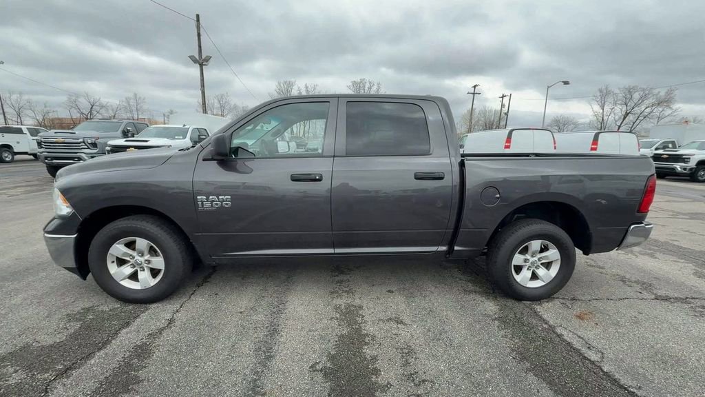 Used 2022 RAM 1500 Classic SLT RWD image 5
