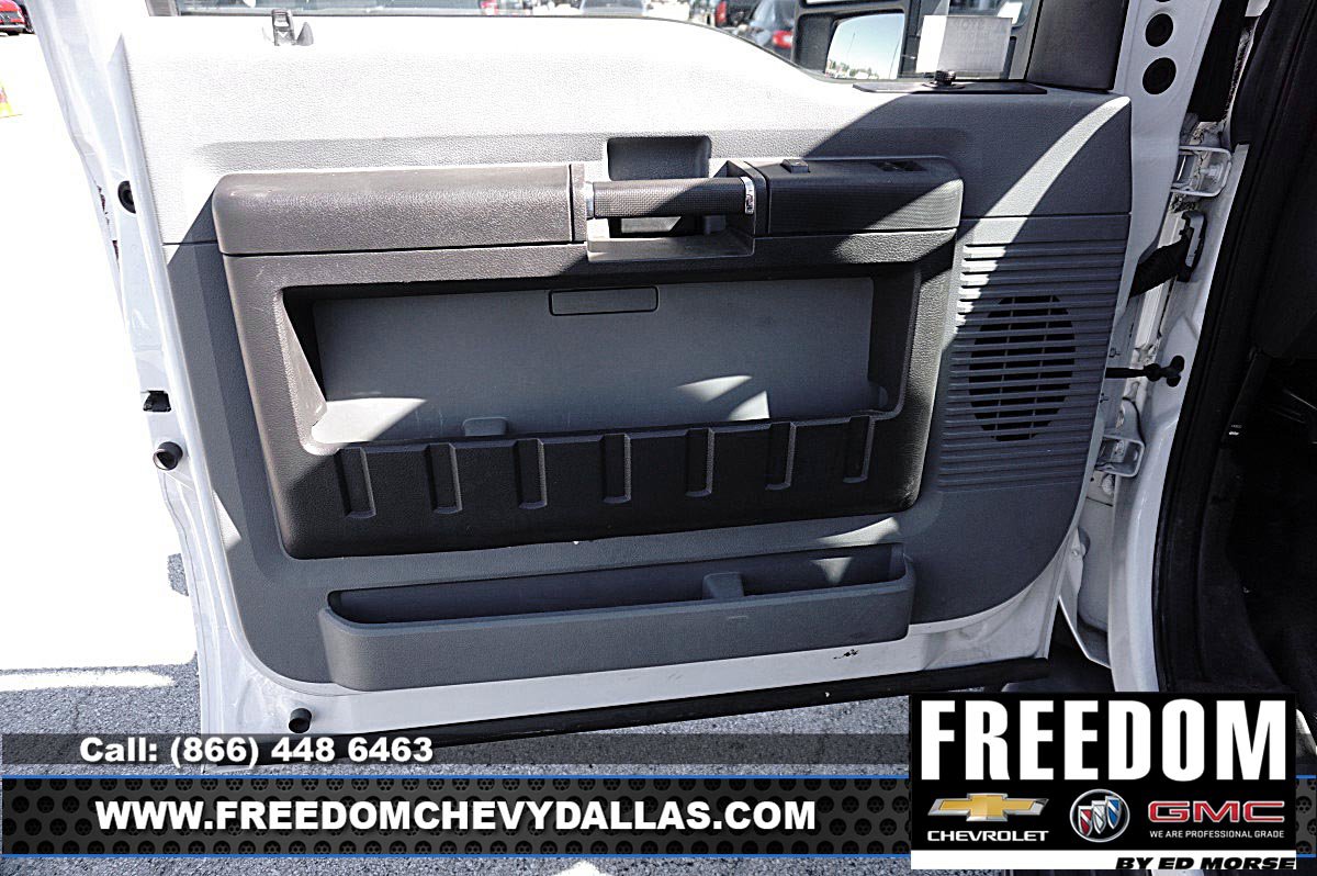Used 2015 Ford F550 4x4 Regular Cab Super Duty image 25