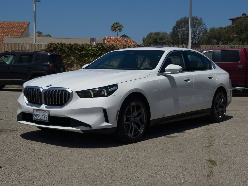 Used 2026 BMW 530i w/ Premium Package RWD image 2