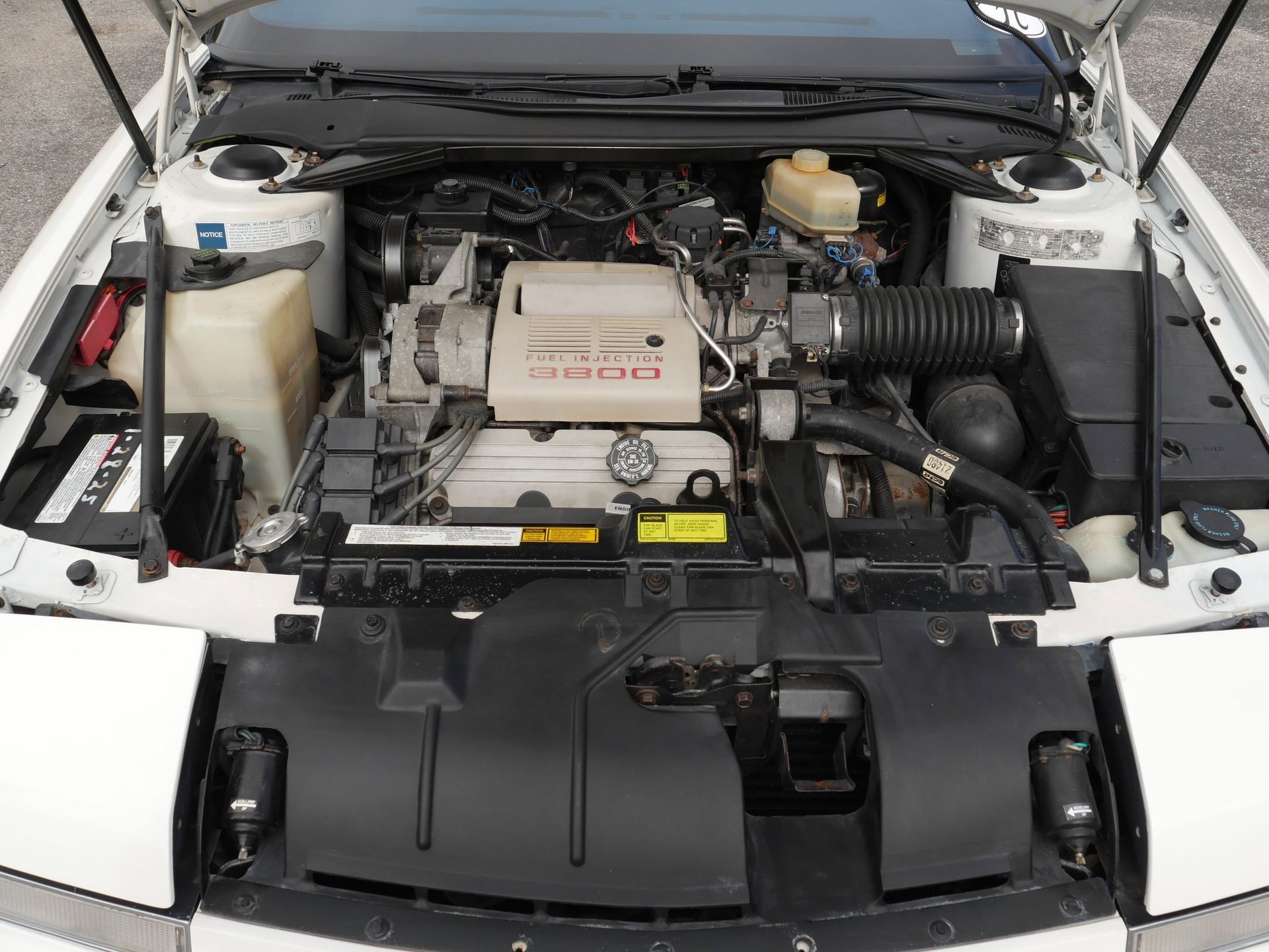 Used 1990 Buick Reatta Convertible image 7
