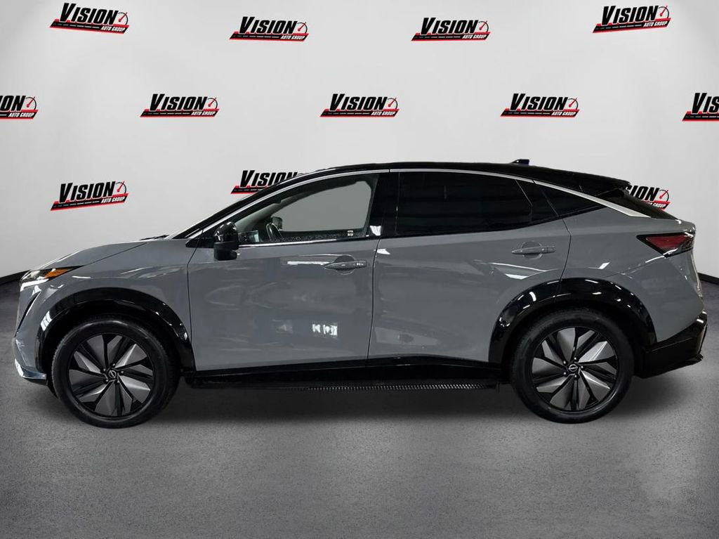 Used 2023 Nissan Ariya FWD image 8