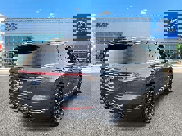 Used 2024 Lincoln Aviator Reserve w/ Elements Package Plus image 4