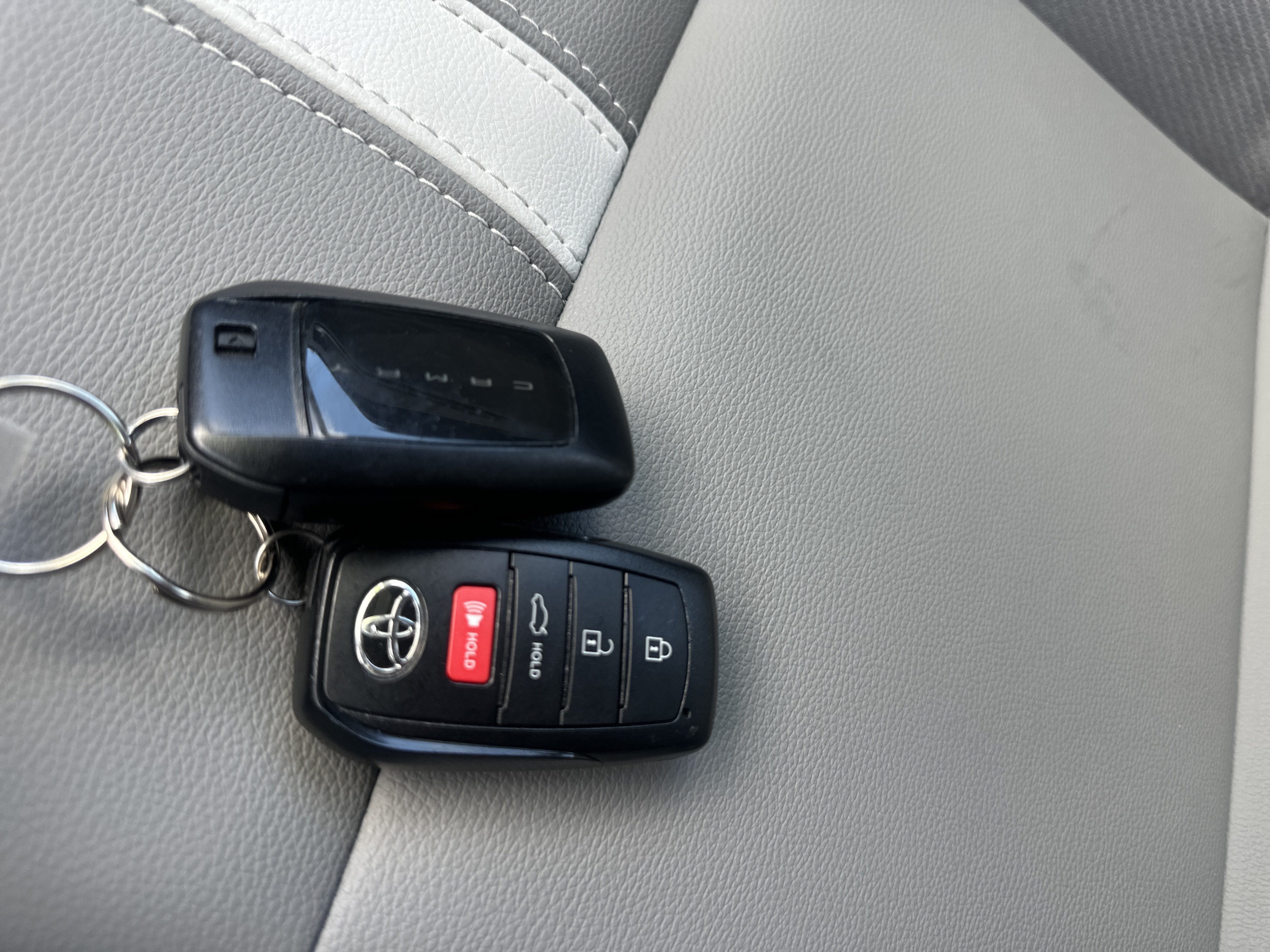 Used 2026 Toyota Camry SE w/ Convenience Package FWD image 20