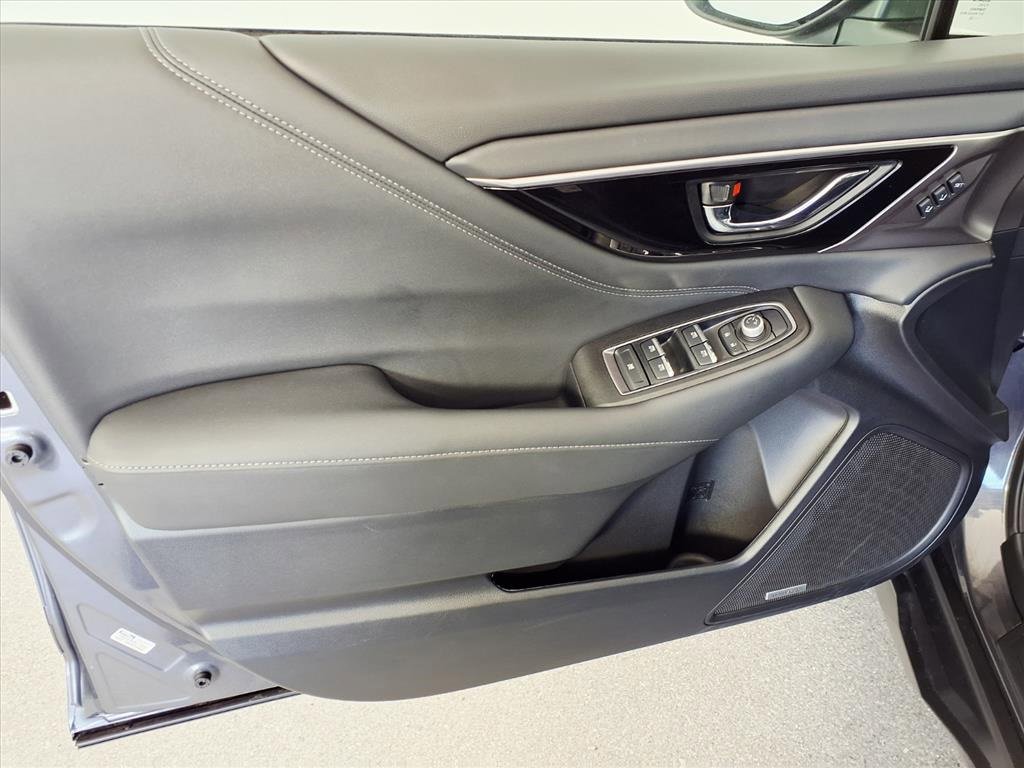 Certified 2025 Subaru Outback Limited image 15