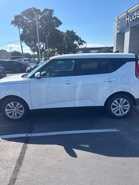 Used 2022 Kia Soul LX FWD image 10