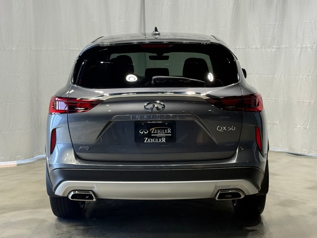 Certified 2025 INFINITI QX50 Pure image 5