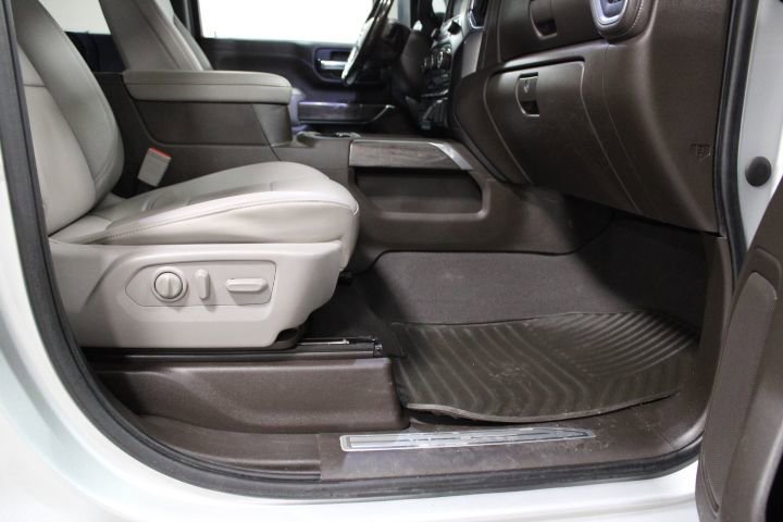 Used 2021 Chevrolet Silverado 2500 LTZ w/ LTZ Convenience Package image 24