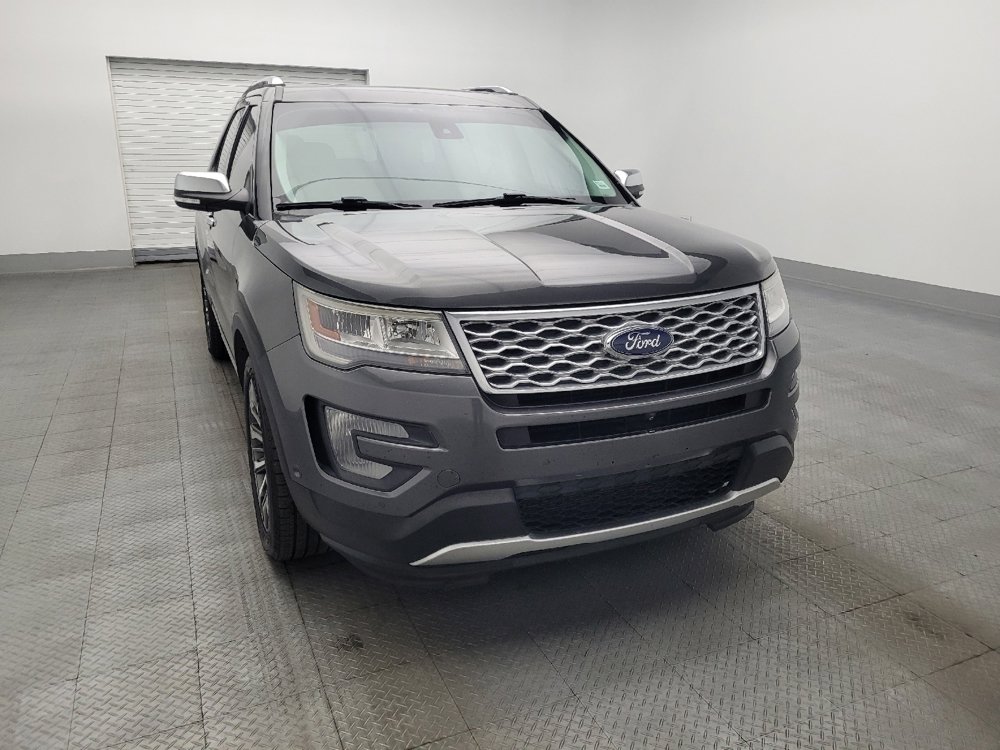 Used 2017 Ford Explorer Platinum image 14