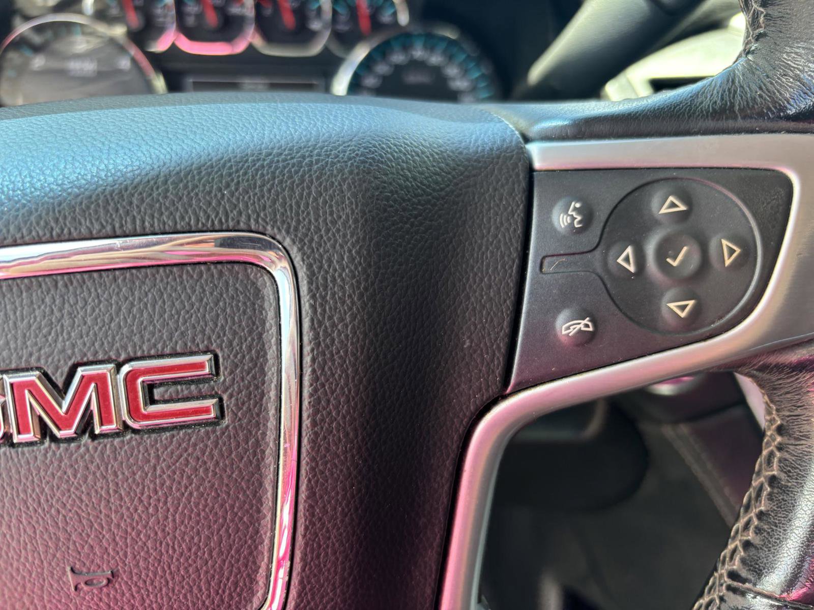Used 2019 GMC Yukon XL SLT AWD/4WD image 30