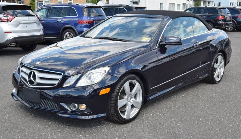 Used 2011 Mercedes-Benz E 550 Cabriolet image 4