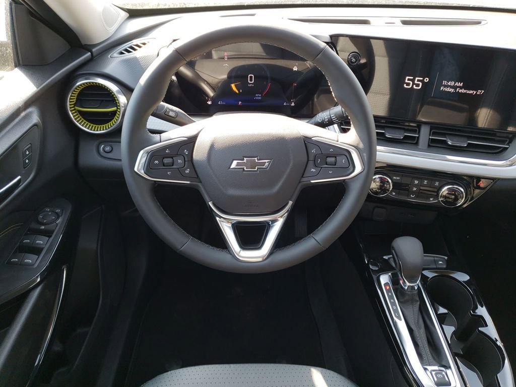 New 2026 Chevrolet Trax LT w/ Driver Confidence Package image 13