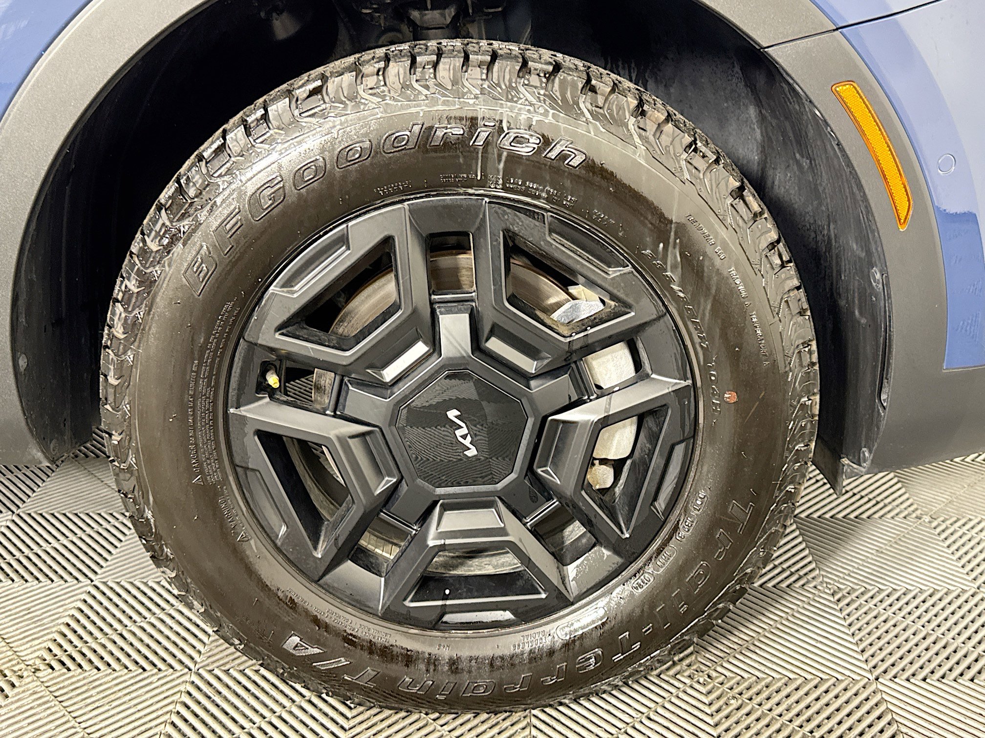 Used 2024 Kia Sorento SX Prestige w/ Olive Brown Leather Package image 31