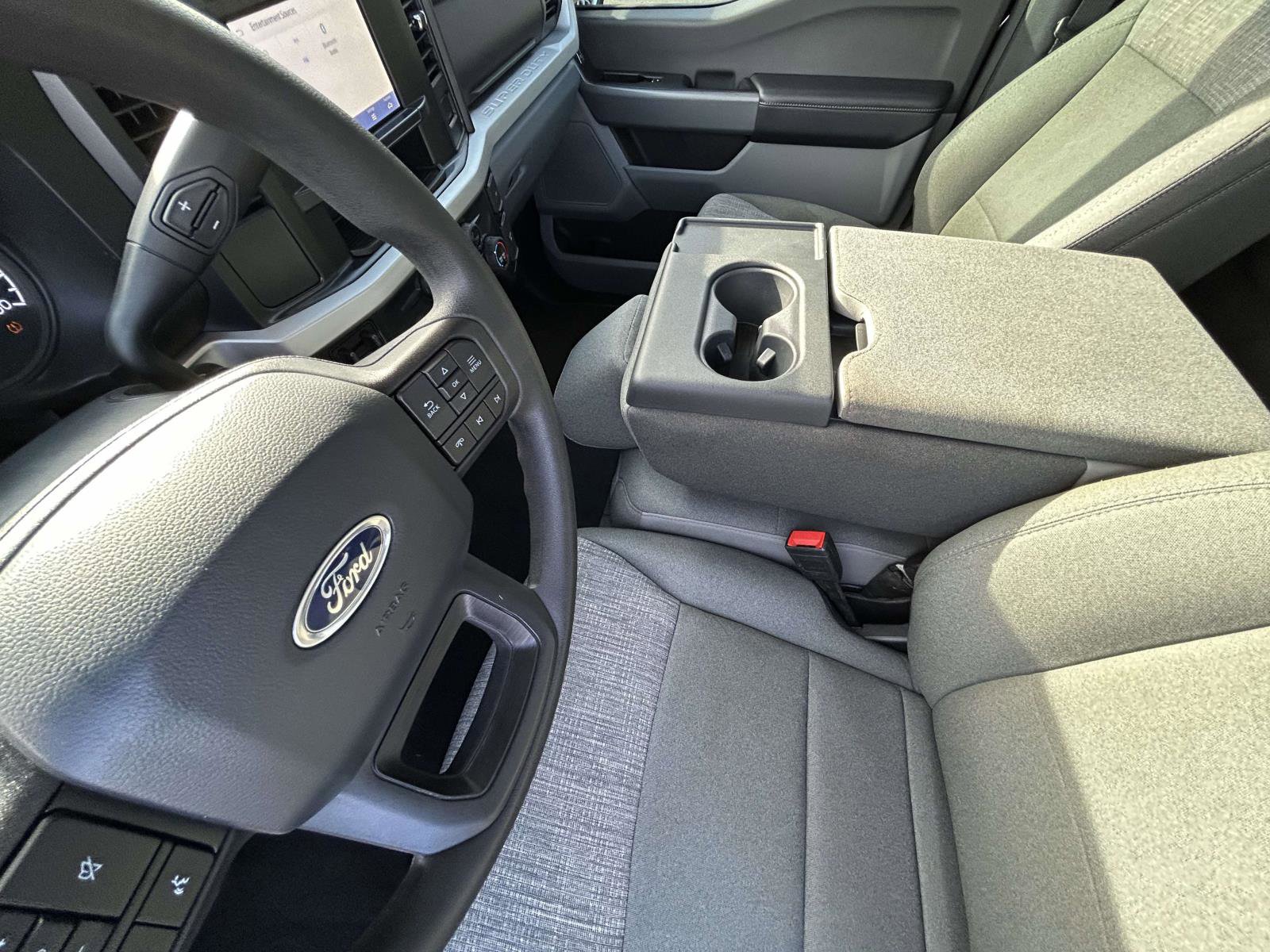 Used 2024 Ford F350 XLT image 10