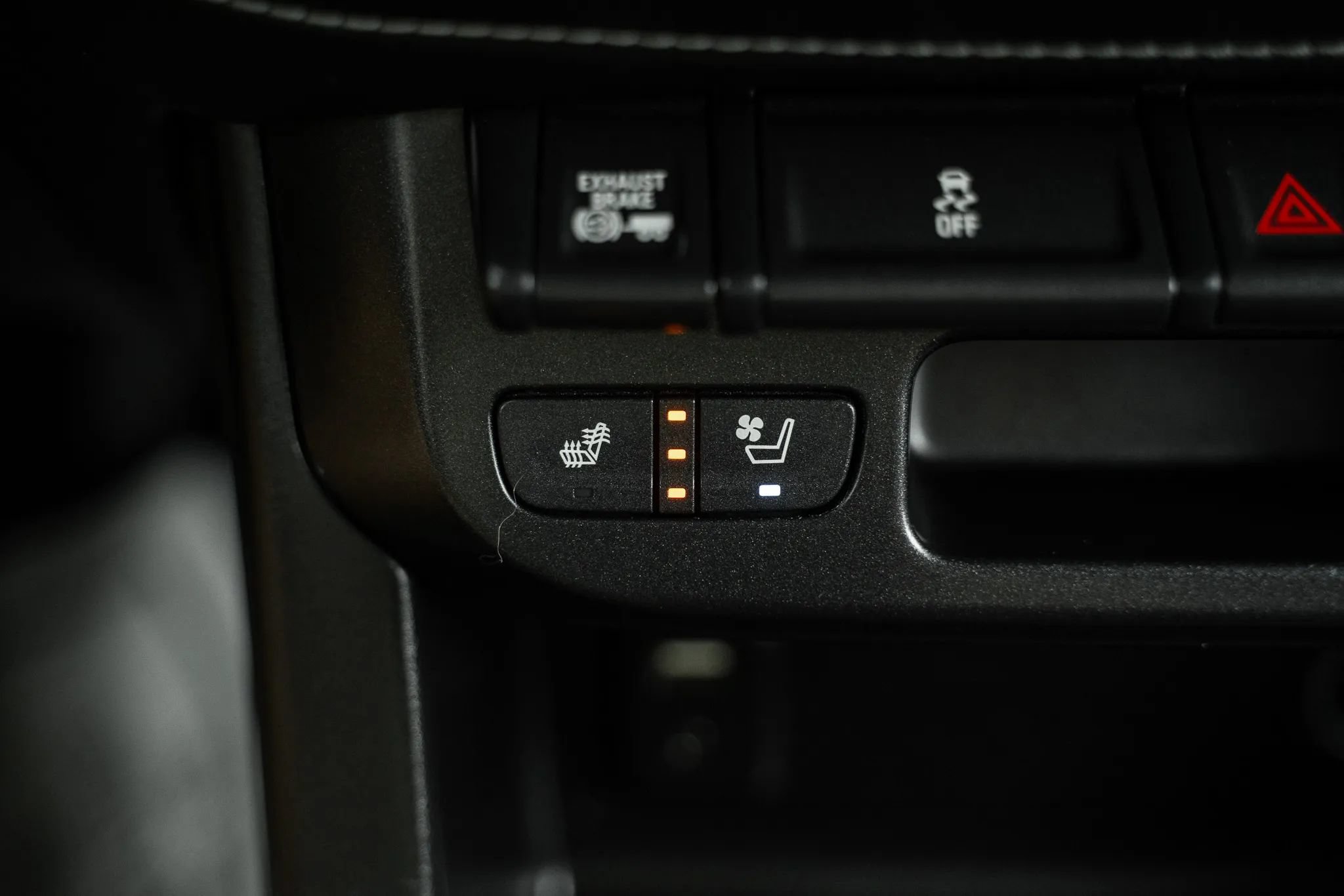 Used 2018 GMC Canyon Denali AWD/4WD image 28