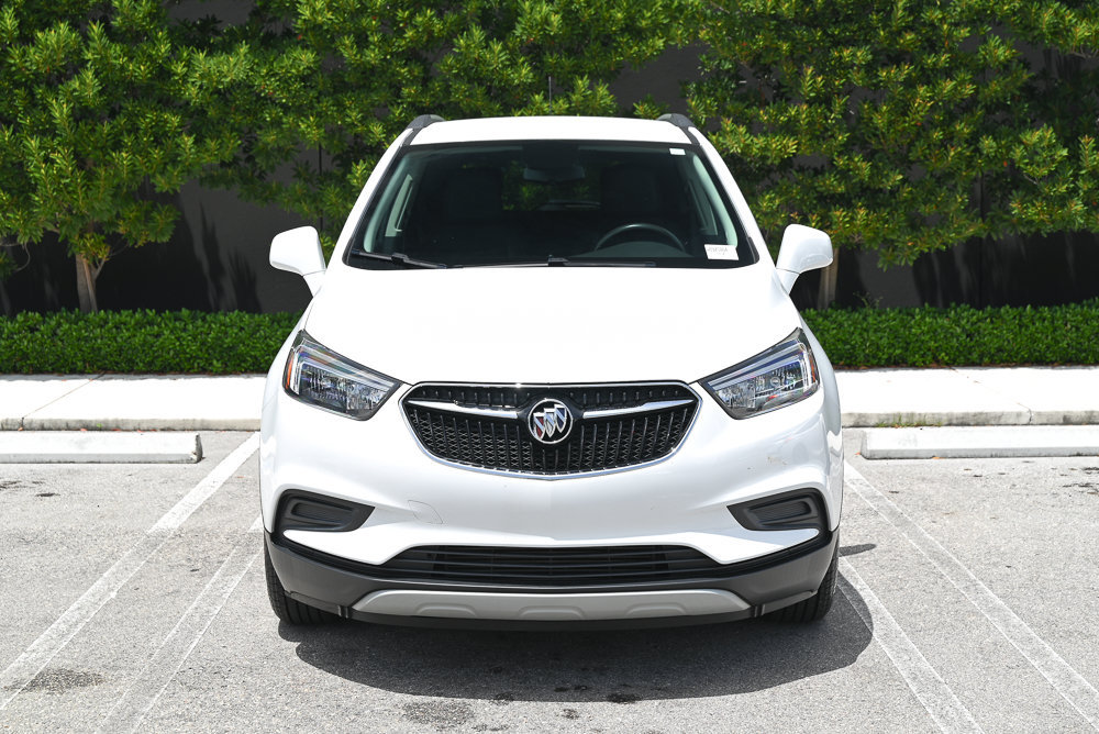 Used 2022 Buick Encore Preferred w/ Safety Package FWD image 2