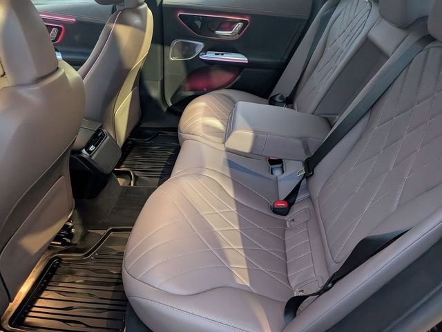 Used 2023 Mercedes-Benz EQE 500 4MATIC Sedan image 27