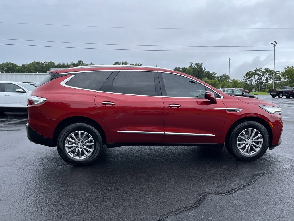 Used 2024 Buick Enclave Premium image 22